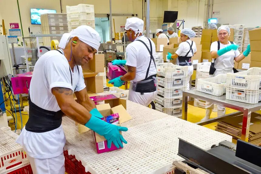 Estado firma convênio com empresa paraense para valorizar mão de obra carcerária.