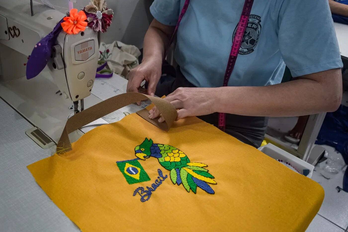 Moda sustentável no sistema prisional trabalha a capacitação profissional e a ressocialização de mulheres privadas de liberdade